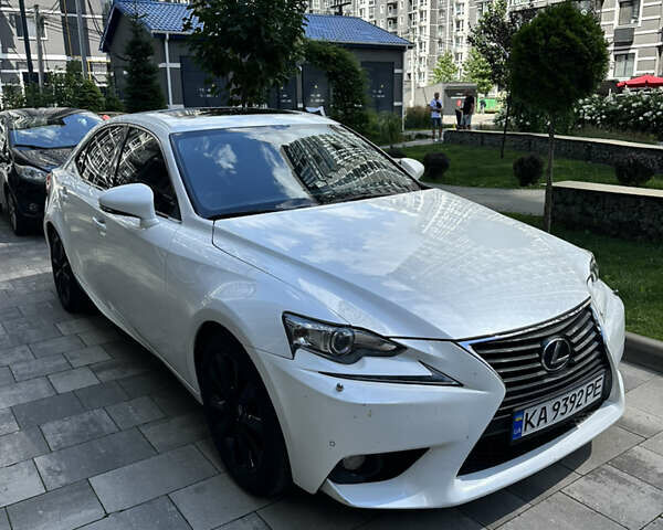 Лексус ІС 2013 у Києві на Automoto.ua Білий Лексус ІС, об'ємом двигуна 2.5 л та пробігом 126 тис. км за 16500 $, фото 1 на Automoto.ua