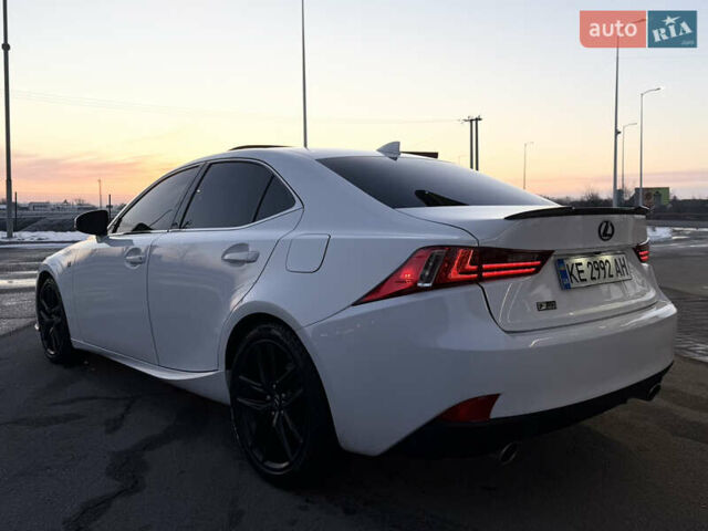 Белый Лексус ИС, объемом двигателя 2.5 л и пробегом 185 тыс. км за 14900 $, фото 69 на Automoto.ua