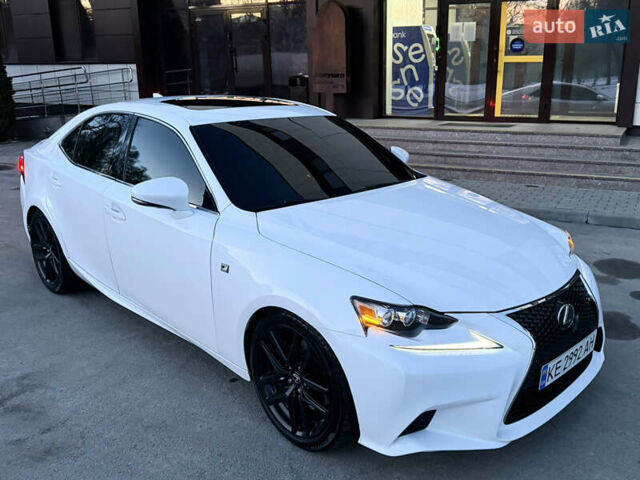 Белый Лексус ИС, объемом двигателя 2.5 л и пробегом 185 тыс. км за 14900 $, фото 23 на Automoto.ua