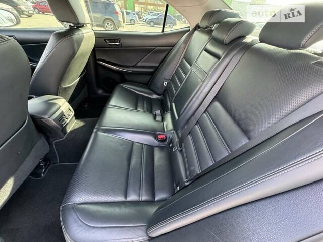 Білий Лексус ІС, об'ємом двигуна 2.5 л та пробігом 139 тис. км за 16499 $, фото 20 на Automoto.ua
