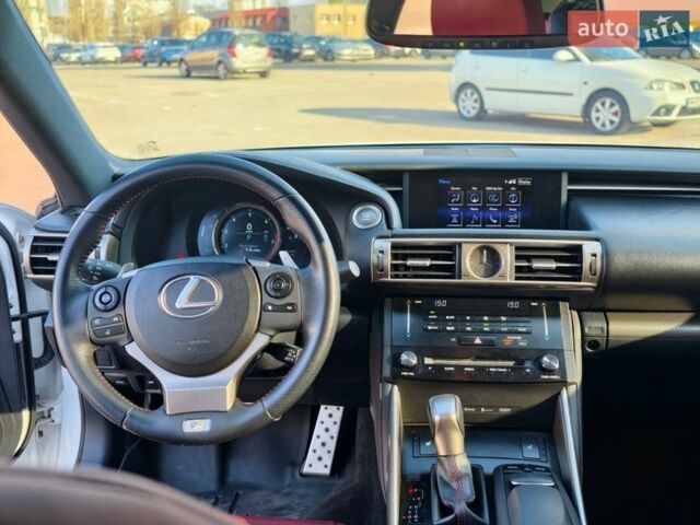 Белый Лексус ИС, объемом двигателя 2.5 л и пробегом 121 тыс. км за 16500 $, фото 49 на Automoto.ua