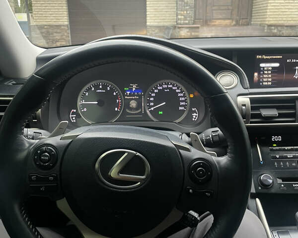 Білий Лексус ІС, об'ємом двигуна 2.5 л та пробігом 188 тис. км за 16200 $, фото 10 на Automoto.ua
