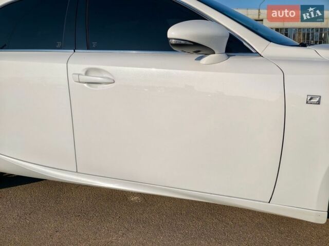 Белый Лексус ИС, объемом двигателя 2.5 л и пробегом 121 тыс. км за 16500 $, фото 21 на Automoto.ua