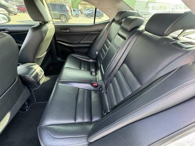 Білий Лексус ІС, об'ємом двигуна 2.5 л та пробігом 139 тис. км за 16499 $, фото 23 на Automoto.ua