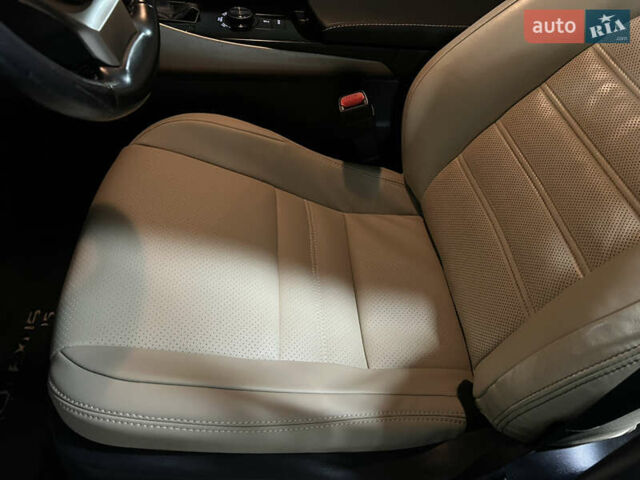 Белый Лексус ИС, объемом двигателя 2.5 л и пробегом 180 тыс. км за 16800 $, фото 23 на Automoto.ua