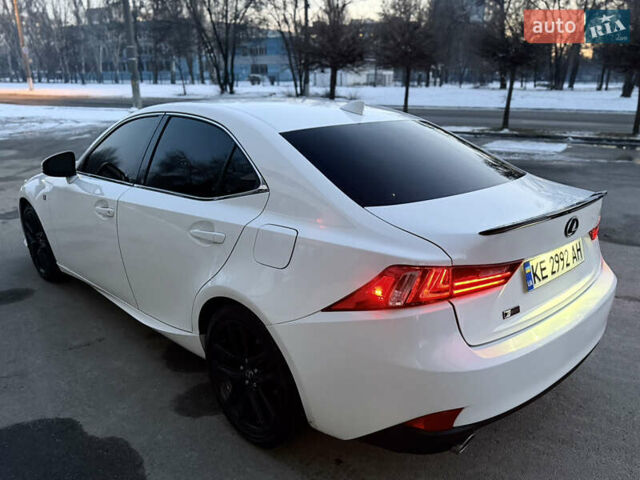Белый Лексус ИС, объемом двигателя 2.5 л и пробегом 185 тыс. км за 14900 $, фото 13 на Automoto.ua