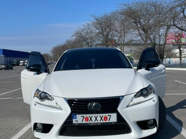 Білий Лексус ІС, об'ємом двигуна 2.5 л та пробігом 141 тис. км за 15800 $, фото 5 на Automoto.ua
