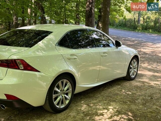 Білий Лексус ІС, об'ємом двигуна 2.5 л та пробігом 145 тис. км за 16700 $, фото 13 на Automoto.ua