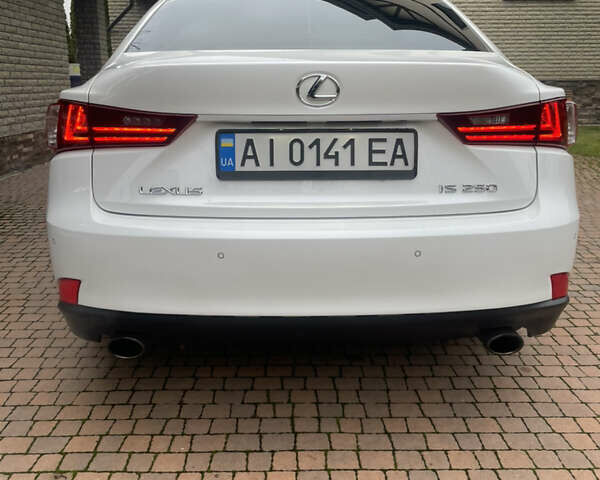 Білий Лексус ІС, об'ємом двигуна 2.5 л та пробігом 188 тис. км за 16200 $, фото 6 на Automoto.ua