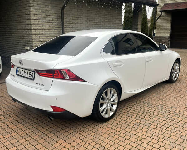 Білий Лексус ІС, об'ємом двигуна 2.5 л та пробігом 188 тис. км за 16200 $, фото 5 на Automoto.ua