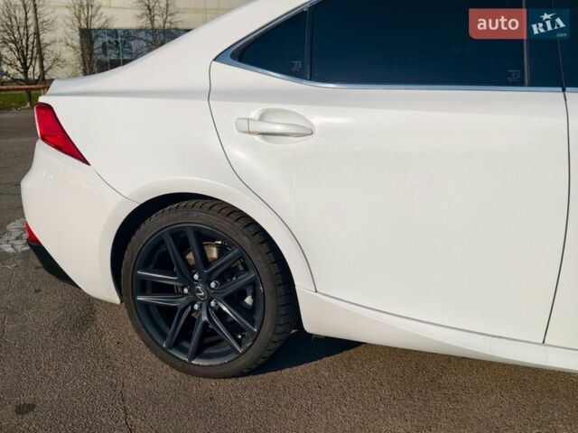 Белый Лексус ИС, объемом двигателя 2.5 л и пробегом 121 тыс. км за 16500 $, фото 22 на Automoto.ua