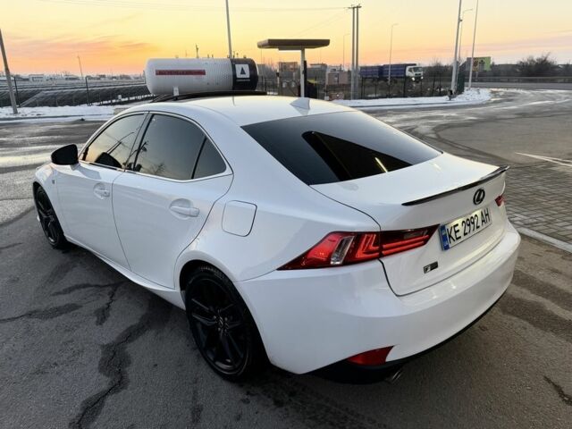 Белый Лексус ИС, объемом двигателя 2.5 л и пробегом 185 тыс. км за 14900 $, фото 22 на Automoto.ua