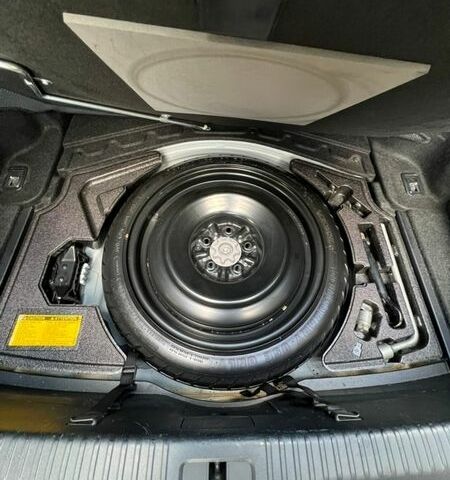 Білий Лексус ІС, об'ємом двигуна 2.5 л та пробігом 177 тис. км за 17000 $, фото 11 на Automoto.ua