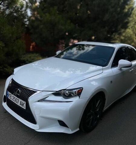 Білий Лексус ІС, об'ємом двигуна 2.5 л та пробігом 177 тис. км за 17000 $, фото 2 на Automoto.ua