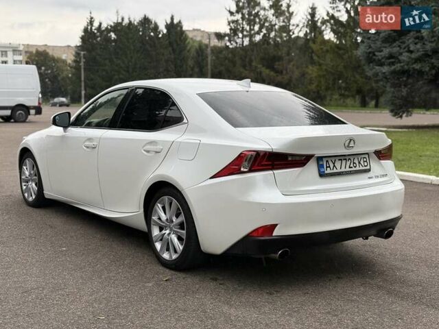 Белый Лексус ИС, объемом двигателя 2.5 л и пробегом 240 тыс. км за 12500 $, фото 29 на Automoto.ua