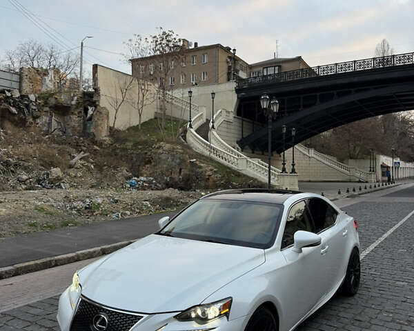 Білий Лексус ІС, об'ємом двигуна 2.5 л та пробігом 138 тис. км за 16800 $, фото 1 на Automoto.ua