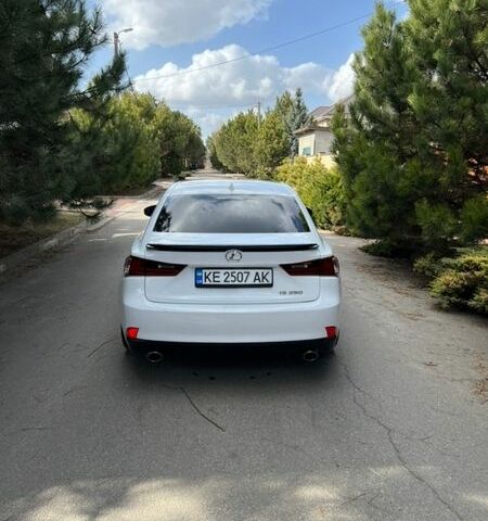 Білий Лексус ІС, об'ємом двигуна 2.5 л та пробігом 177 тис. км за 17000 $, фото 8 на Automoto.ua