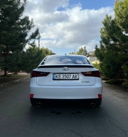 Білий Лексус ІС, об'ємом двигуна 2.5 л та пробігом 177 тис. км за 17000 $, фото 7 на Automoto.ua