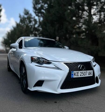 Білий Лексус ІС, об'ємом двигуна 2.5 л та пробігом 177 тис. км за 17000 $, фото 1 на Automoto.ua