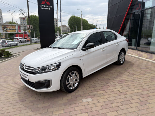 Білий Лексус ІС, об'ємом двигуна 2.5 л та пробігом 25 тис. км за 25000 $, фото 10 на Automoto.ua