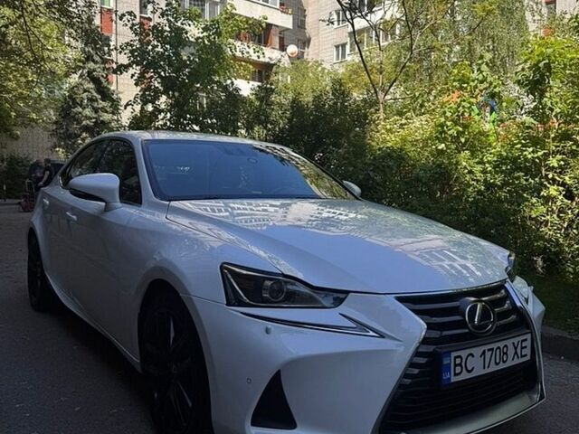 Білий Лексус ІС, об'ємом двигуна 2.49 л та пробігом 297 тис. км за 16399 $, фото 2 на Automoto.ua