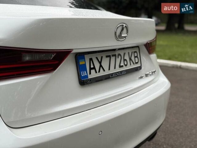 Белый Лексус ИС, объемом двигателя 2.5 л и пробегом 240 тыс. км за 12500 $, фото 34 на Automoto.ua