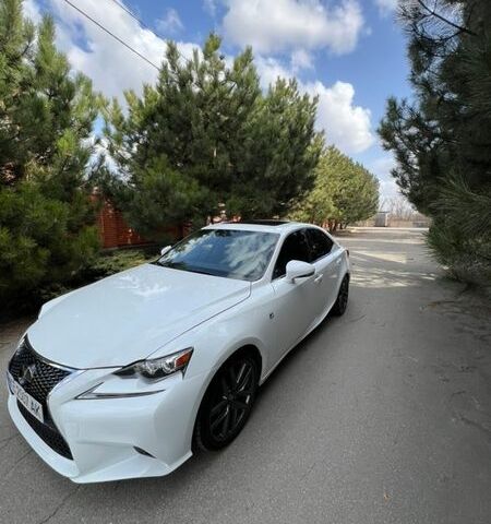 Білий Лексус ІС, об'ємом двигуна 2.5 л та пробігом 177 тис. км за 17000 $, фото 4 на Automoto.ua