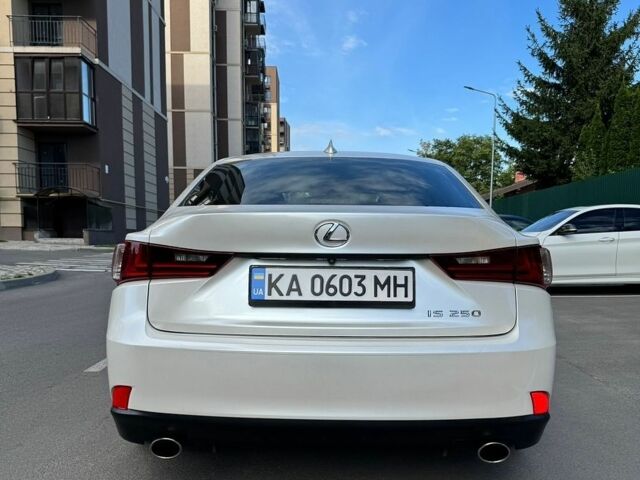 Білий Лексус ІС, об'ємом двигуна 2.5 л та пробігом 106 тис. км за 17700 $, фото 6 на Automoto.ua