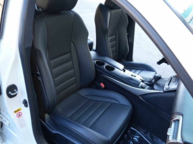 Білий Лексус ІС, об'ємом двигуна 3.5 л та пробігом 77 тис. км за 3500 $, фото 7 на Automoto.ua