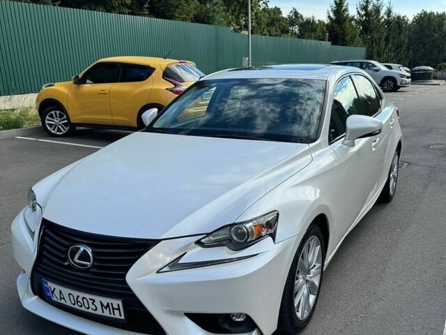Білий Лексус ІС, об'ємом двигуна 2.5 л та пробігом 106 тис. км за 17700 $, фото 3 на Automoto.ua