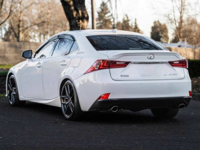 Білий Лексус ІС, об'ємом двигуна 3.5 л та пробігом 77 тис. км за 3500 $, фото 4 на Automoto.ua