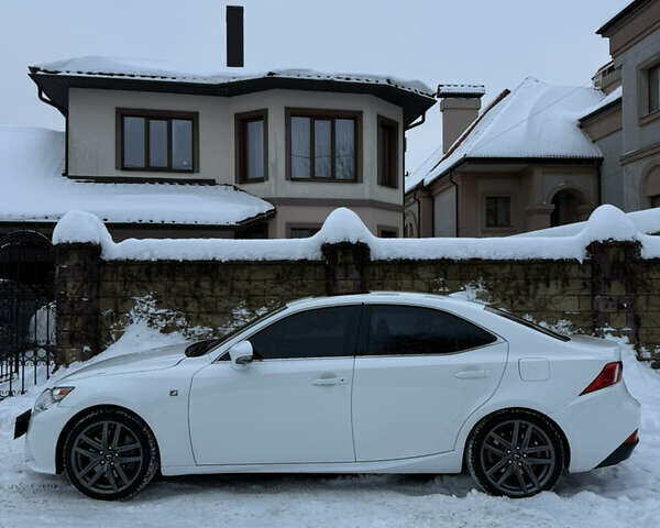 Белый Лексус ИС, объемом двигателя 2 л и пробегом 125 тыс. км за 17400 $, фото 18 на Automoto.ua