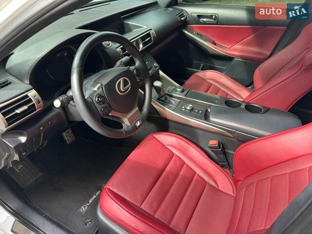 Белый Лексус ИС, объемом двигателя 2 л и пробегом 103 тыс. км за 21500 $, фото 32 на Automoto.ua