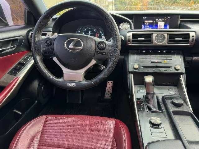 Белый Лексус ИС, объемом двигателя 2.5 л и пробегом 99 тыс. км за 8600 $, фото 14 на Automoto.ua