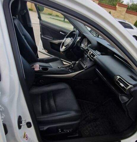 Білий Лексус ІС, об'ємом двигуна 2.5 л та пробігом 1 тис. км за 17300 $, фото 2 на Automoto.ua