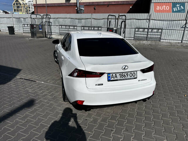 Білий Лексус ІС, об'ємом двигуна 2 л та пробігом 118 тис. км за 17900 $, фото 2 на Automoto.ua