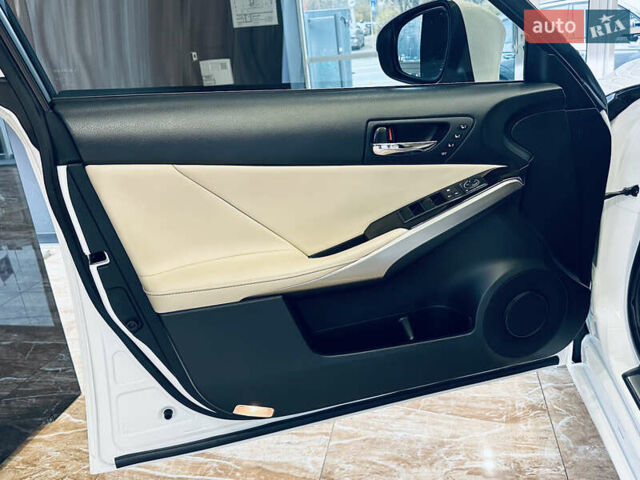 Белый Лексус ИС, объемом двигателя 2.5 л и пробегом 98 тыс. км за 16900 $, фото 22 на Automoto.ua