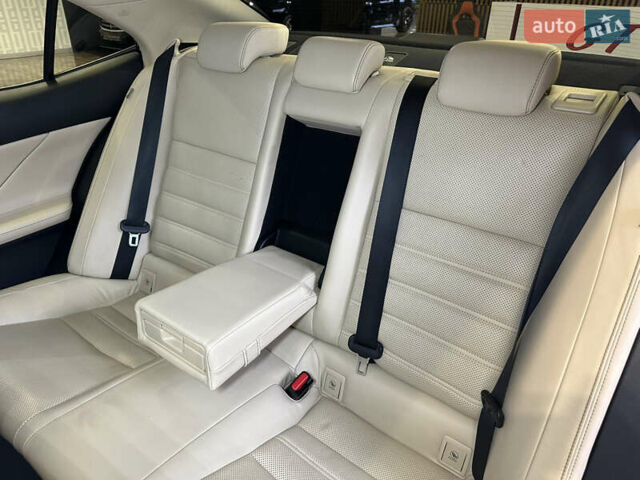 Белый Лексус ИС, объемом двигателя 2.5 л и пробегом 98 тыс. км за 16900 $, фото 42 на Automoto.ua