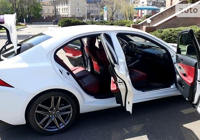 Білий Лексус ІС, об'ємом двигуна 2.5 л та пробігом 34 тис. км за 24450 $, фото 7 на Automoto.ua