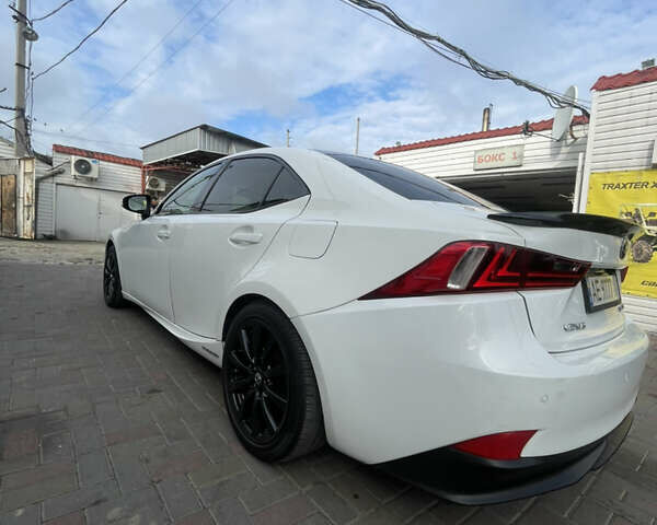 Белый Лексус ИС, объемом двигателя 2.49 л и пробегом 192 тыс. км за 18500 $, фото 15 на Automoto.ua