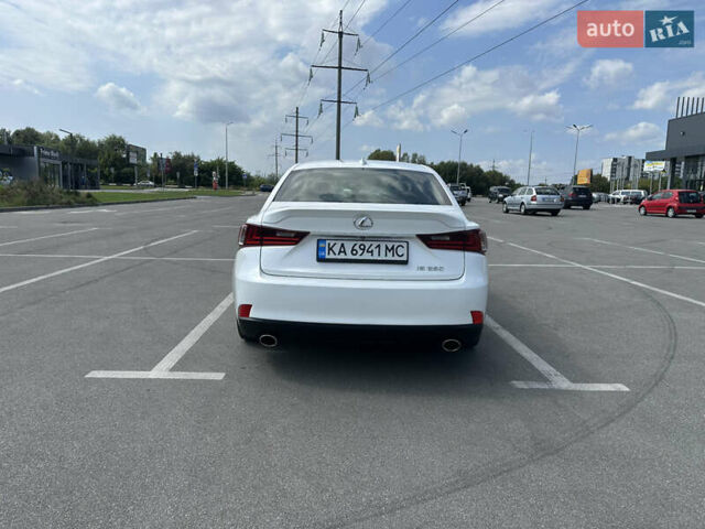 Белый Лексус ИС, объемом двигателя 2.5 л и пробегом 160 тыс. км за 16900 $, фото 9 на Automoto.ua