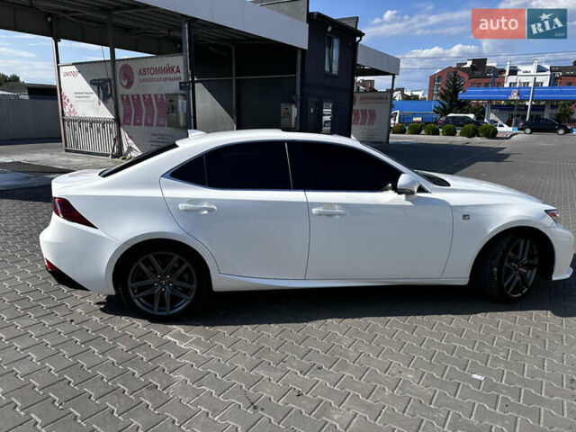 Білий Лексус ІС, об'ємом двигуна 2 л та пробігом 118 тис. км за 17900 $, фото 4 на Automoto.ua