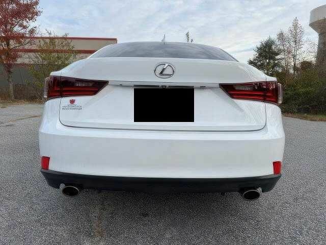 Белый Лексус ИС, объемом двигателя 2.5 л и пробегом 99 тыс. км за 8600 $, фото 6 на Automoto.ua