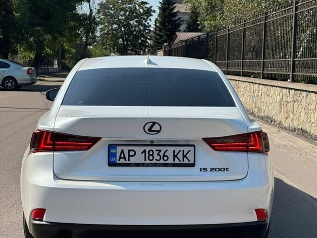 Белый Лексус ИС, объемом двигателя 2 л и пробегом 139 тыс. км за 13777 $, фото 12 на Automoto.ua