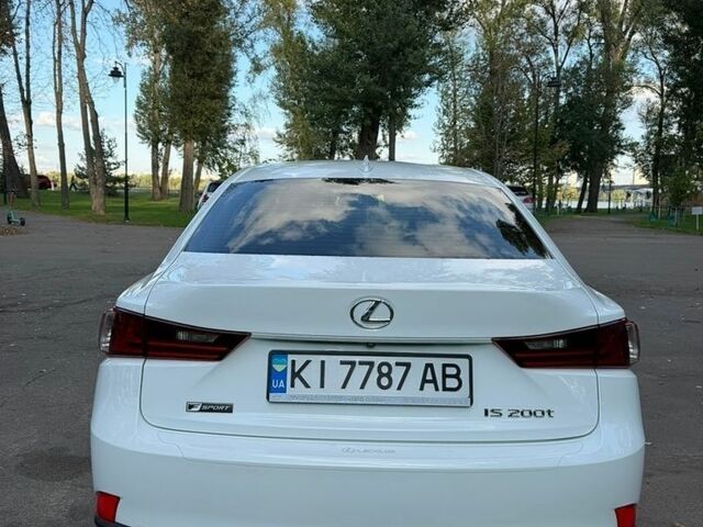 Белый Лексус ИС, объемом двигателя 2 л и пробегом 198 тыс. км за 17900 $, фото 8 на Automoto.ua