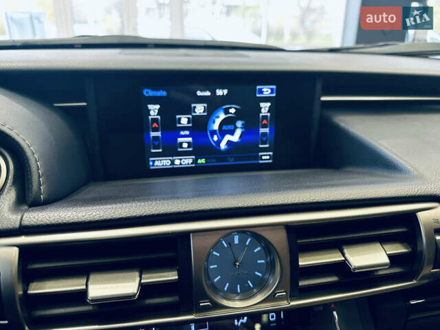 Белый Лексус ИС, объемом двигателя 2.5 л и пробегом 98 тыс. км за 16900 $, фото 33 на Automoto.ua