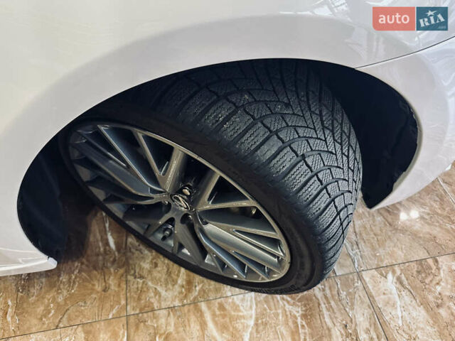 Белый Лексус ИС, объемом двигателя 2.5 л и пробегом 98 тыс. км за 16900 $, фото 21 на Automoto.ua