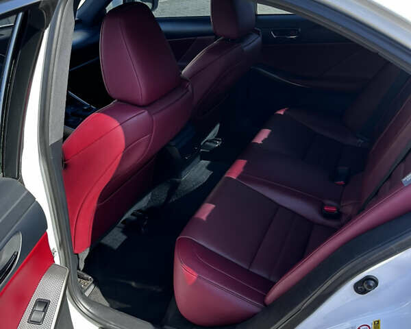 Білий Лексус ІС, об'ємом двигуна 2 л та пробігом 118 тис. км за 17900 $, фото 10 на Automoto.ua