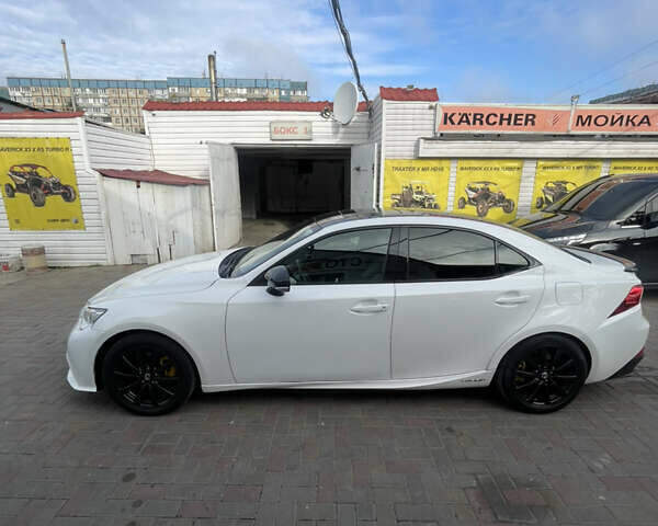 Белый Лексус ИС, объемом двигателя 2.49 л и пробегом 192 тыс. км за 18500 $, фото 16 на Automoto.ua