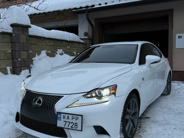 Білий Лексус ІС, об'ємом двигуна 2 л та пробігом 125 тис. км за 16500 $, фото 1 на Automoto.ua